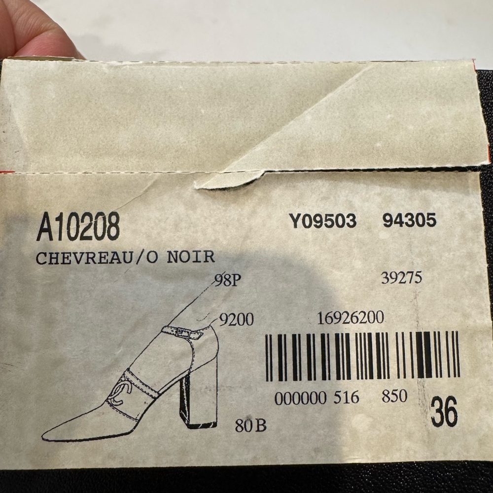 Authentic Chanel Black Chevron Women's Shoes - Picture 14 of 15